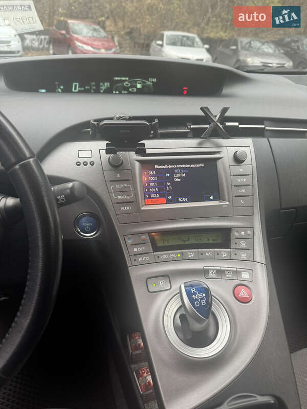 Хэтчбек Toyota Prius 2012 в Киеве