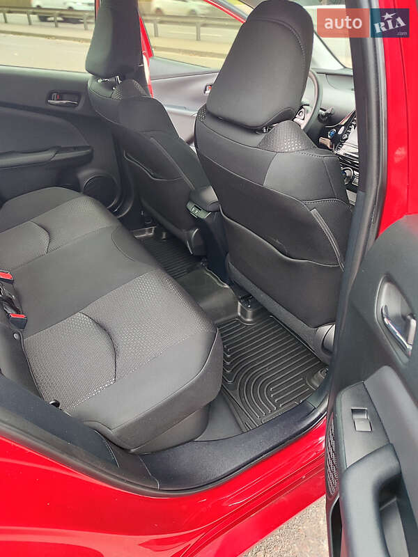 Хэтчбек Toyota Prius 2021 в Киеве фото 15 Хэтчбек Toyota Prius 2021 в Киеве