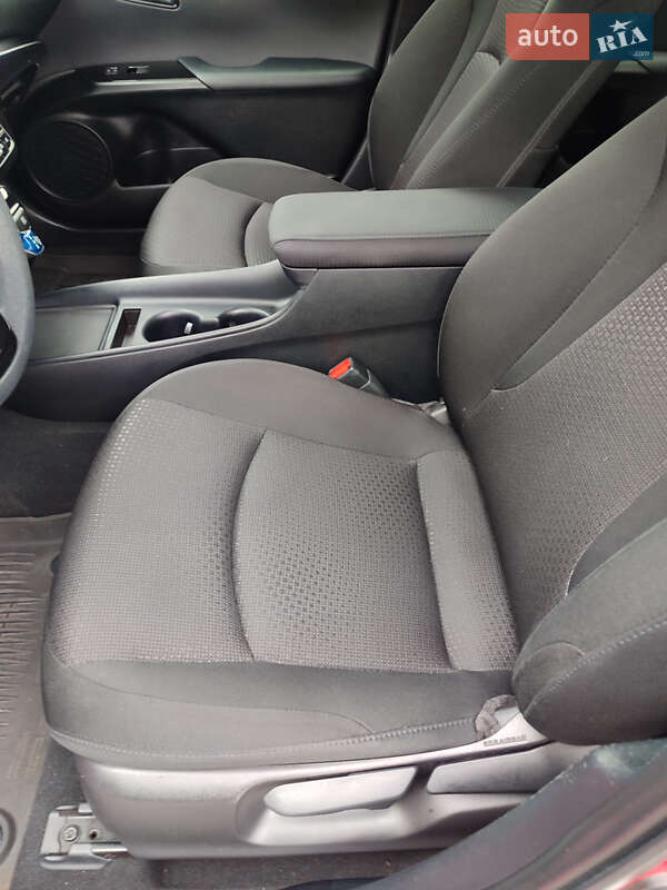 Хэтчбек Toyota Prius 2021 в Киеве фото 13 Хэтчбек Toyota Prius 2021 в Киеве