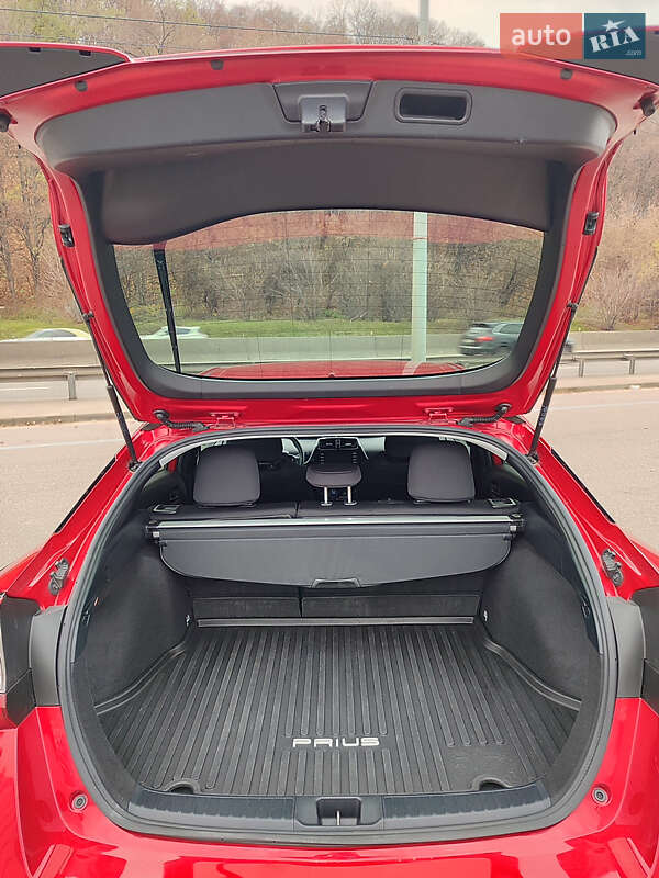 Хэтчбек Toyota Prius 2021 в Киеве фото 19 Хэтчбек Toyota Prius 2021 в Киеве