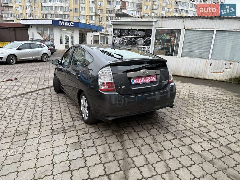 Хэтчбек Toyota Prius 2007 в Луцке