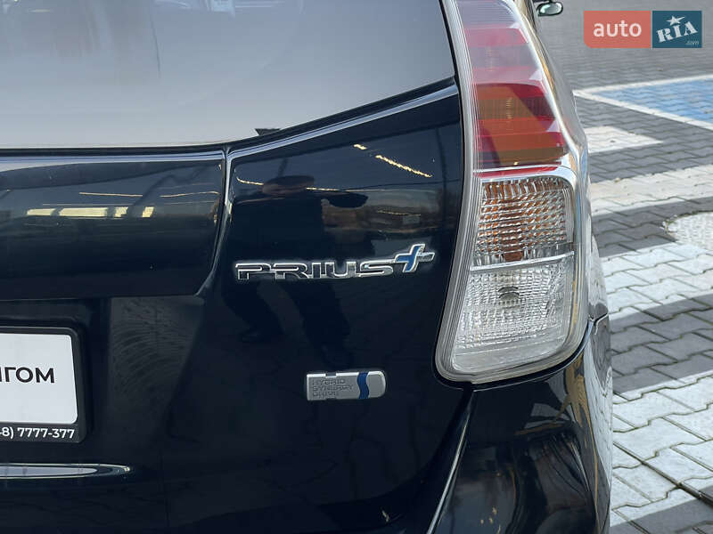 Хэтчбек Toyota Prius 2015 в Одессе