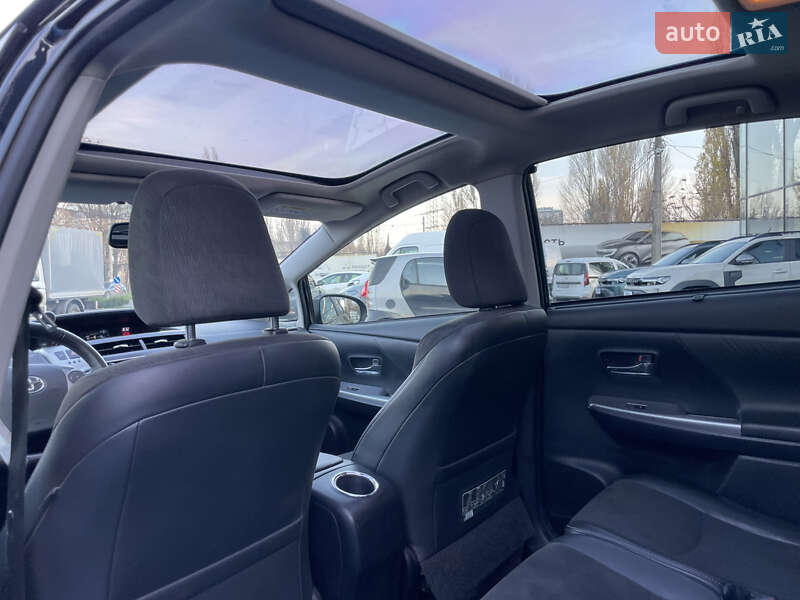 Хэтчбек Toyota Prius 2015 в Одессе