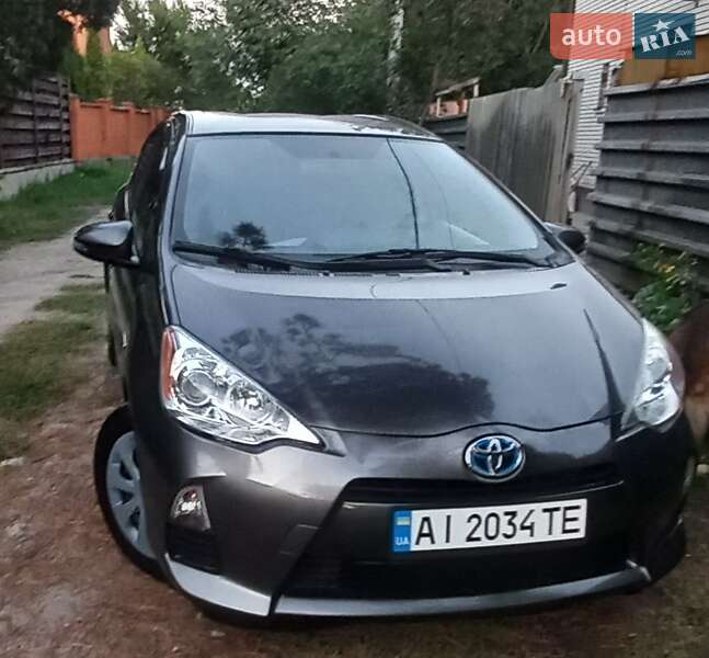 Toyota Prius 2012