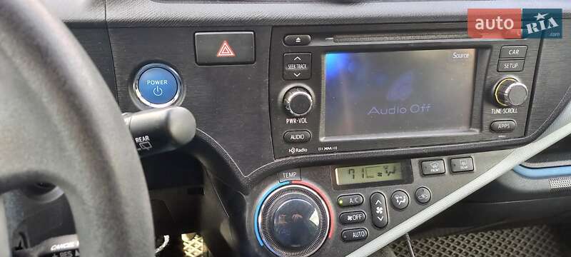 Хетчбек Toyota Prius 2012 в Києві фото 6 Хетчбек Toyota Prius 2012 в Києві