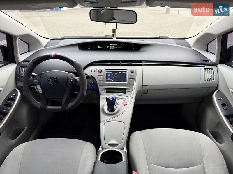 Хэтчбек Toyota Prius 2012 в Одессе