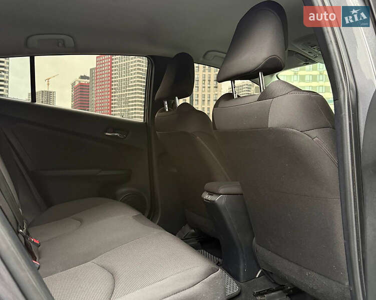 Хэтчбек Toyota Prius 2022 в Киеве