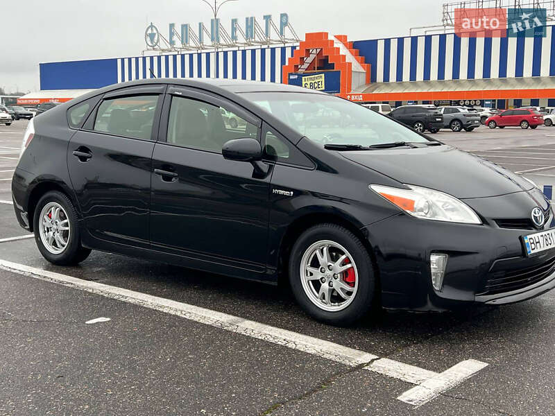 Хэтчбек Toyota Prius 2014 в Одессе