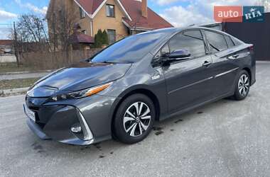 Хетчбек Toyota Prius 2017 в Києві