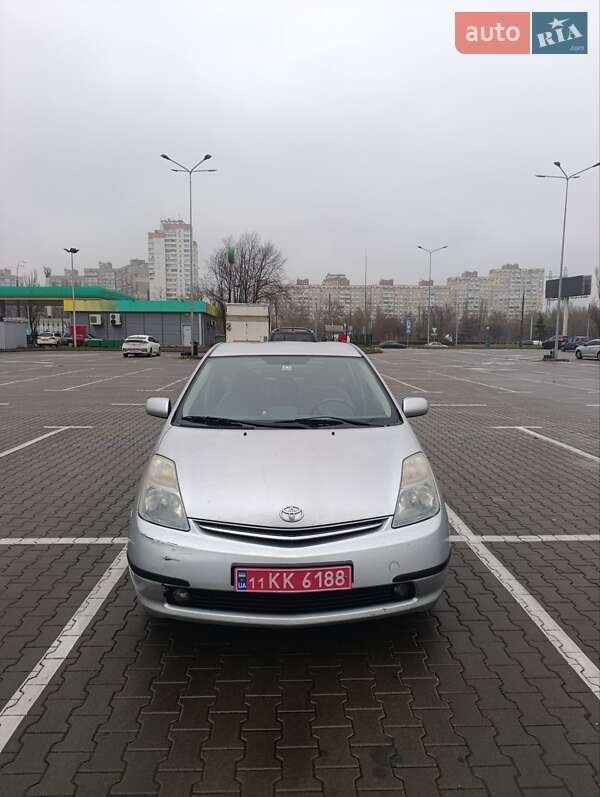 Хэтчбек Toyota Prius 2008 в Киеве