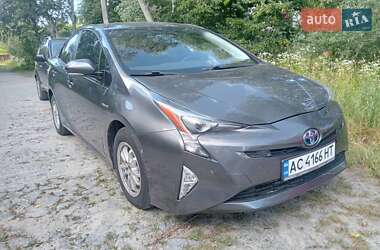 Хэтчбек Toyota Prius 2017 в Шепетовке