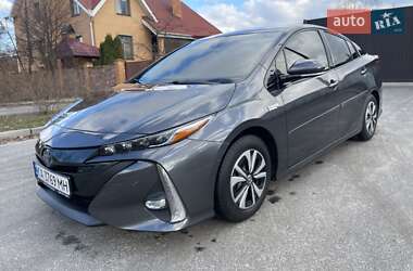 Хэтчбек Toyota Prius 2017 в Киеве