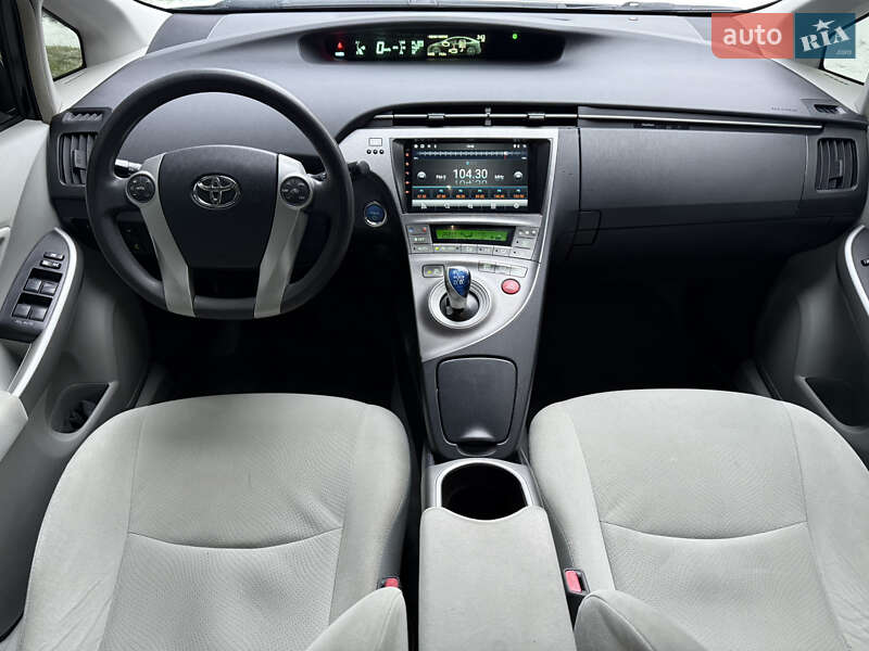 Хетчбек Toyota Prius 2014 в Одесі