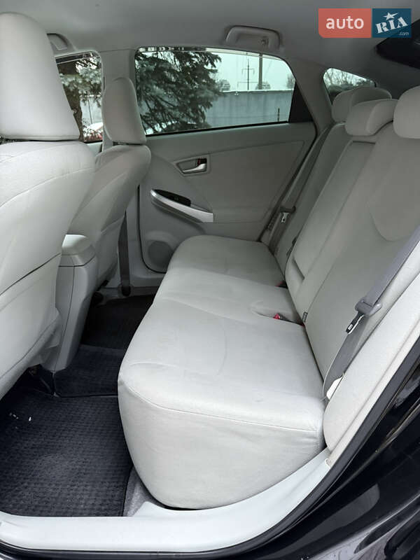 Хетчбек Toyota Prius 2014 в Одесі