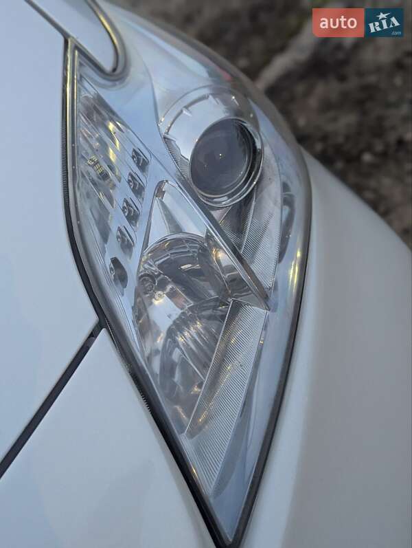 Хэтчбек Toyota Prius 2012 в Ровно