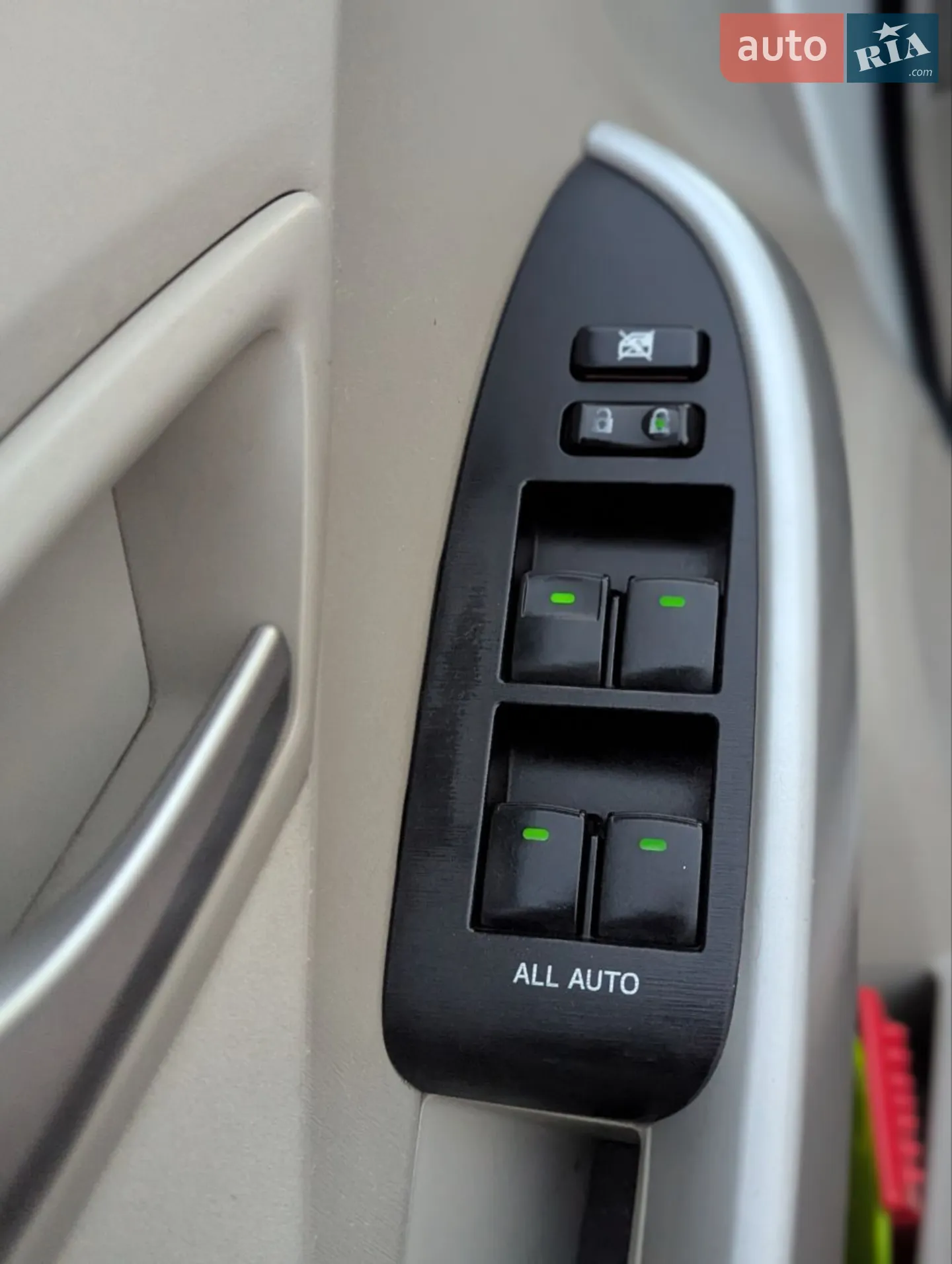 2012 Toyota Prius - мініатюра 16