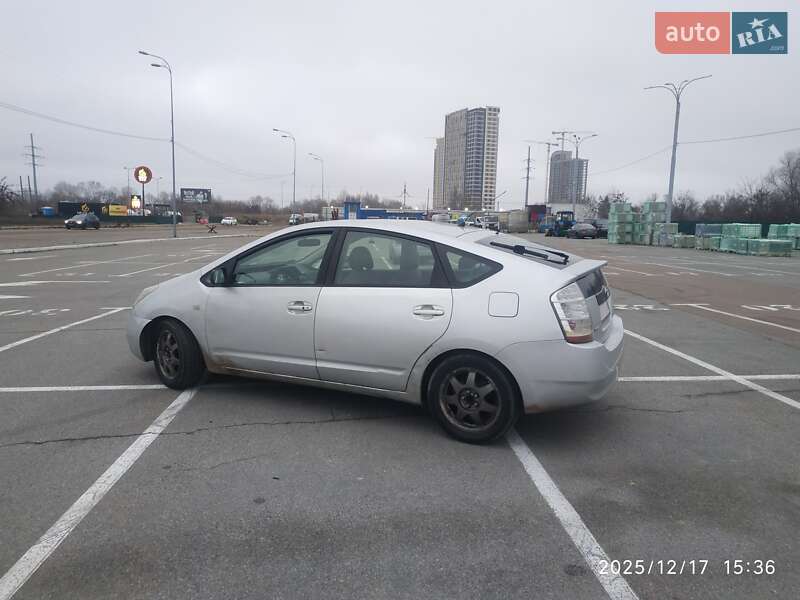 Хэтчбек Toyota Prius 2007 в Киеве фото 10 Хэтчбек Toyota Prius 2007 в Киеве