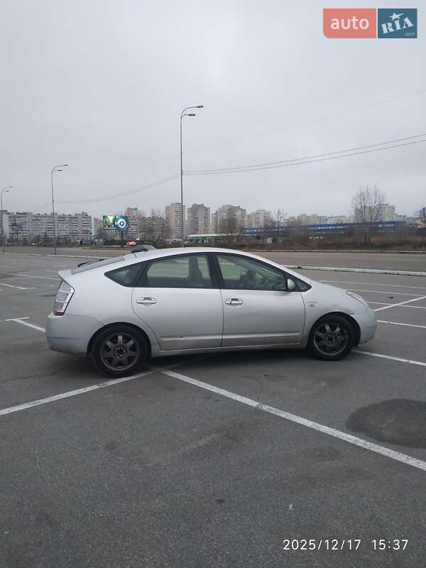 Хэтчбек Toyota Prius 2007 в Киеве фото 18 Хэтчбек Toyota Prius 2007 в Киеве