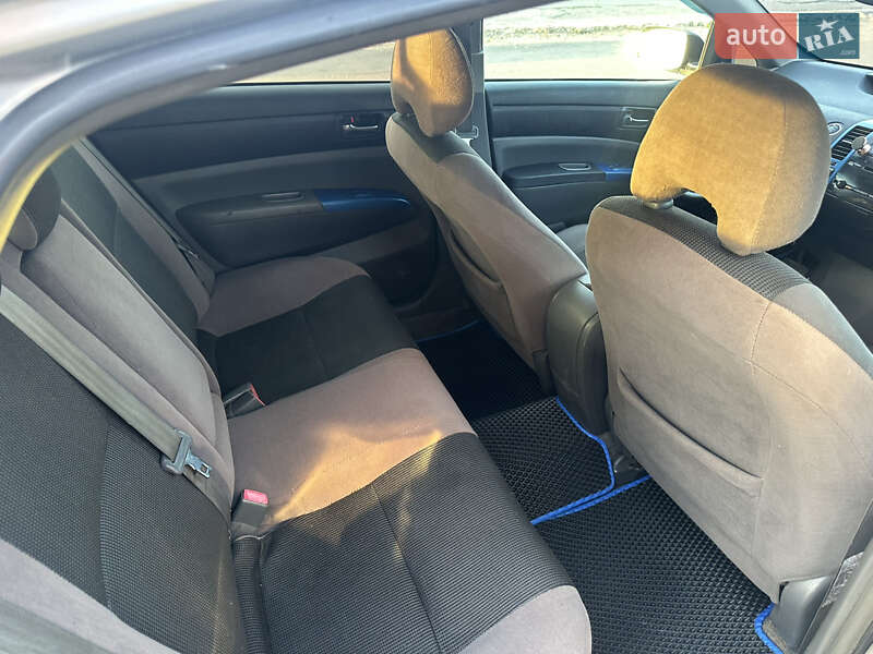 Хэтчбек Toyota Prius 2006 в Николаеве