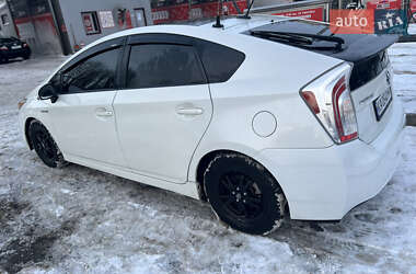 Хэтчбек Toyota Prius 2014 в Киеве