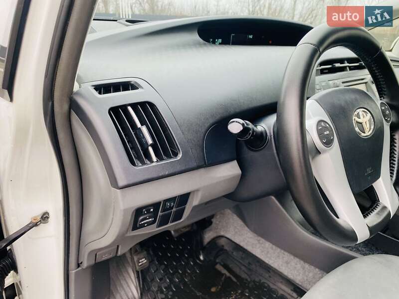 Хэтчбек Toyota Prius 2010 в Харькове