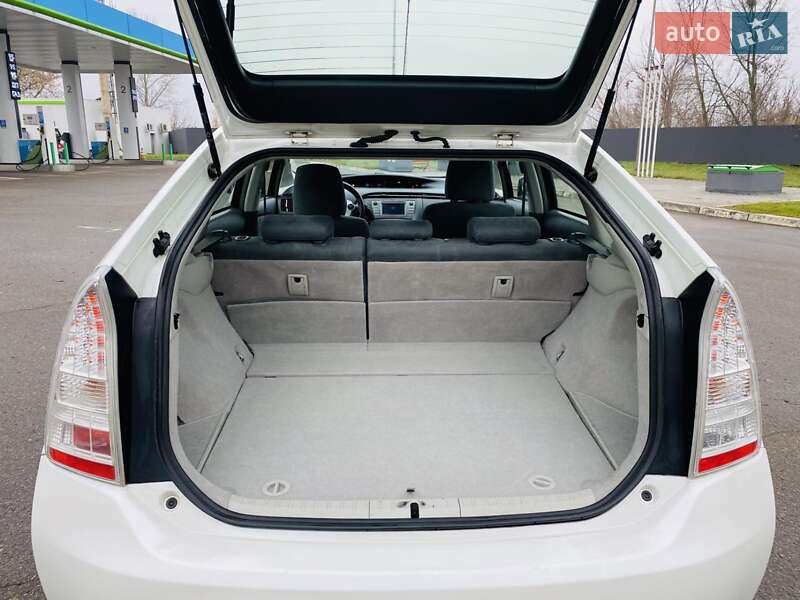 Хэтчбек Toyota Prius 2010 в Харькове