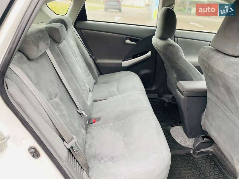 Хэтчбек Toyota Prius 2010 в Харькове