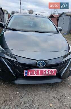 Хэтчбек Toyota Prius 2019 в Киеве