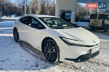 Хетчбек Toyota Prius 2024 в Дніпрі