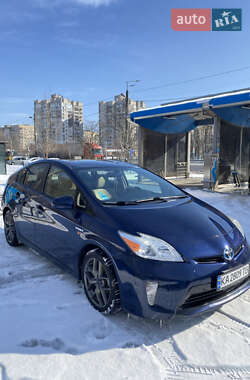 Хэтчбек Toyota Prius 2013 в Днепре