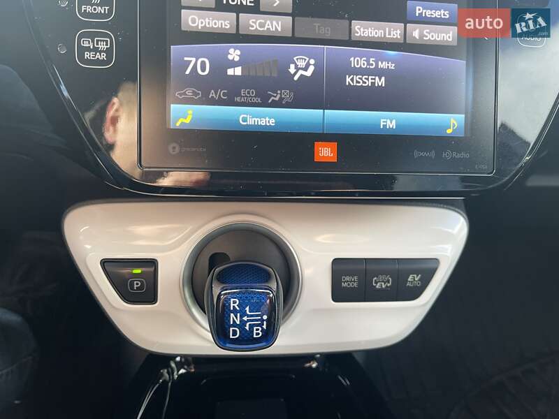 Хэтчбек Toyota Prius 2017 в Киеве фото 15 Хэтчбек Toyota Prius 2017 в Киеве