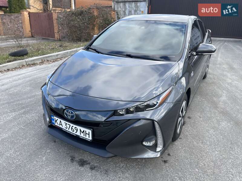 Хэтчбек Toyota Prius 2017 в Киеве фото 24 Хэтчбек Toyota Prius 2017 в Киеве