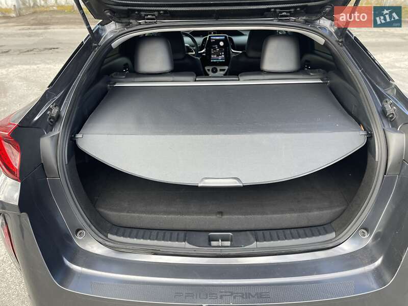 Хэтчбек Toyota Prius 2017 в Киеве фото 38 Хэтчбек Toyota Prius 2017 в Киеве