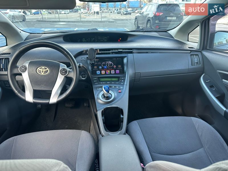 Хэтчбек Toyota Prius 2011 в Киеве