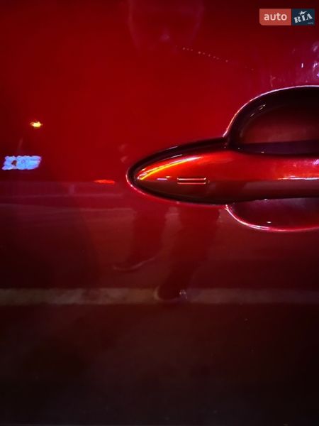 Хэтчбек Toyota Prius 2016 в Киеве