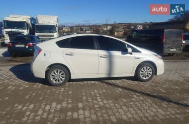 Хетчбек Toyota Prius 2014 в Львові