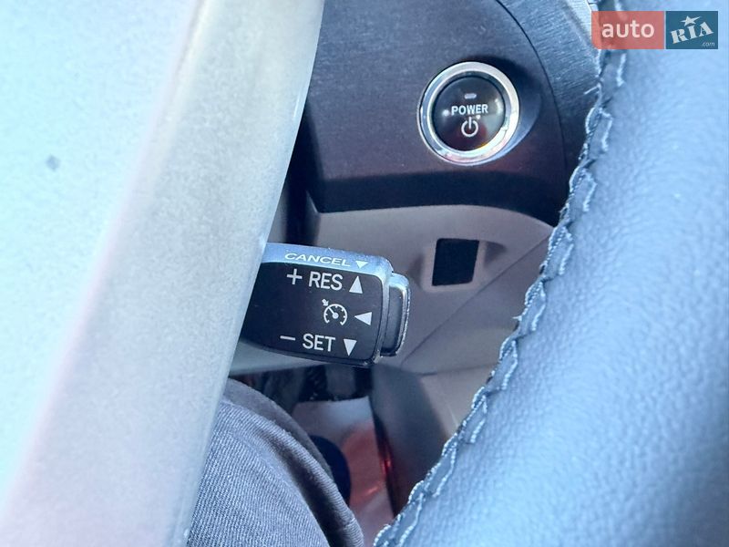 Хэтчбек Toyota Prius 2009 в Луцке