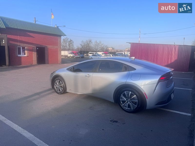 Хетчбек Toyota Prius 2023 в Кривому Розі