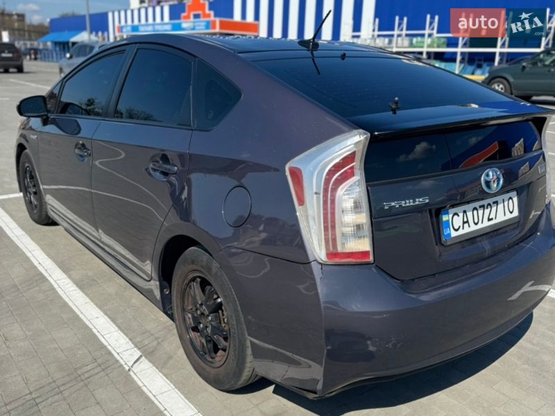 Хетчбек Toyota Prius 2013 в Умані