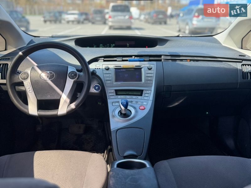 Хетчбек Toyota Prius 2013 в Умані