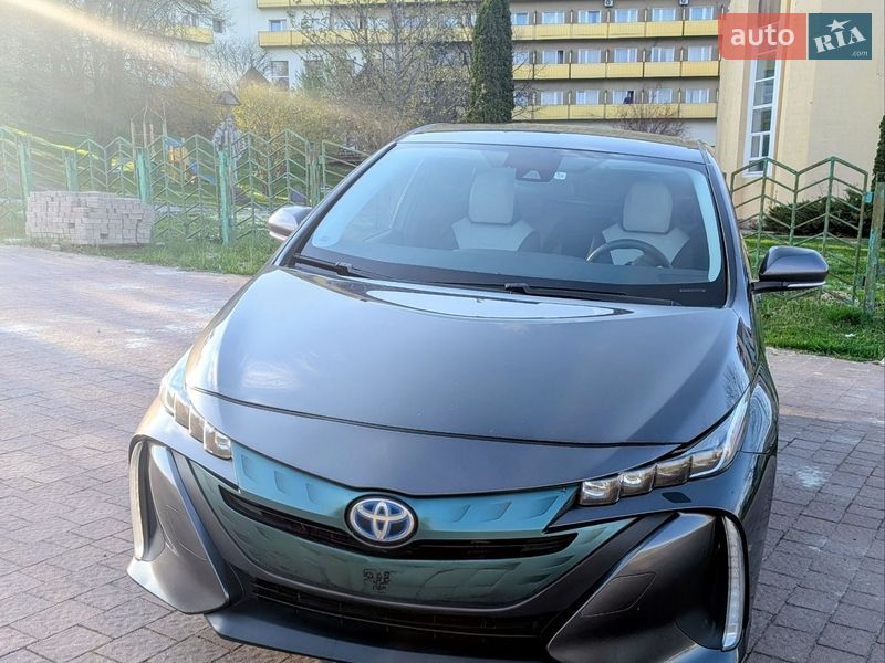 Toyota Prius 2017