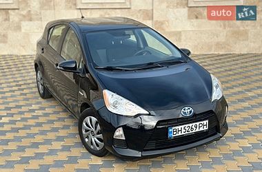 Хэтчбек Toyota Prius 2014 в Одессе