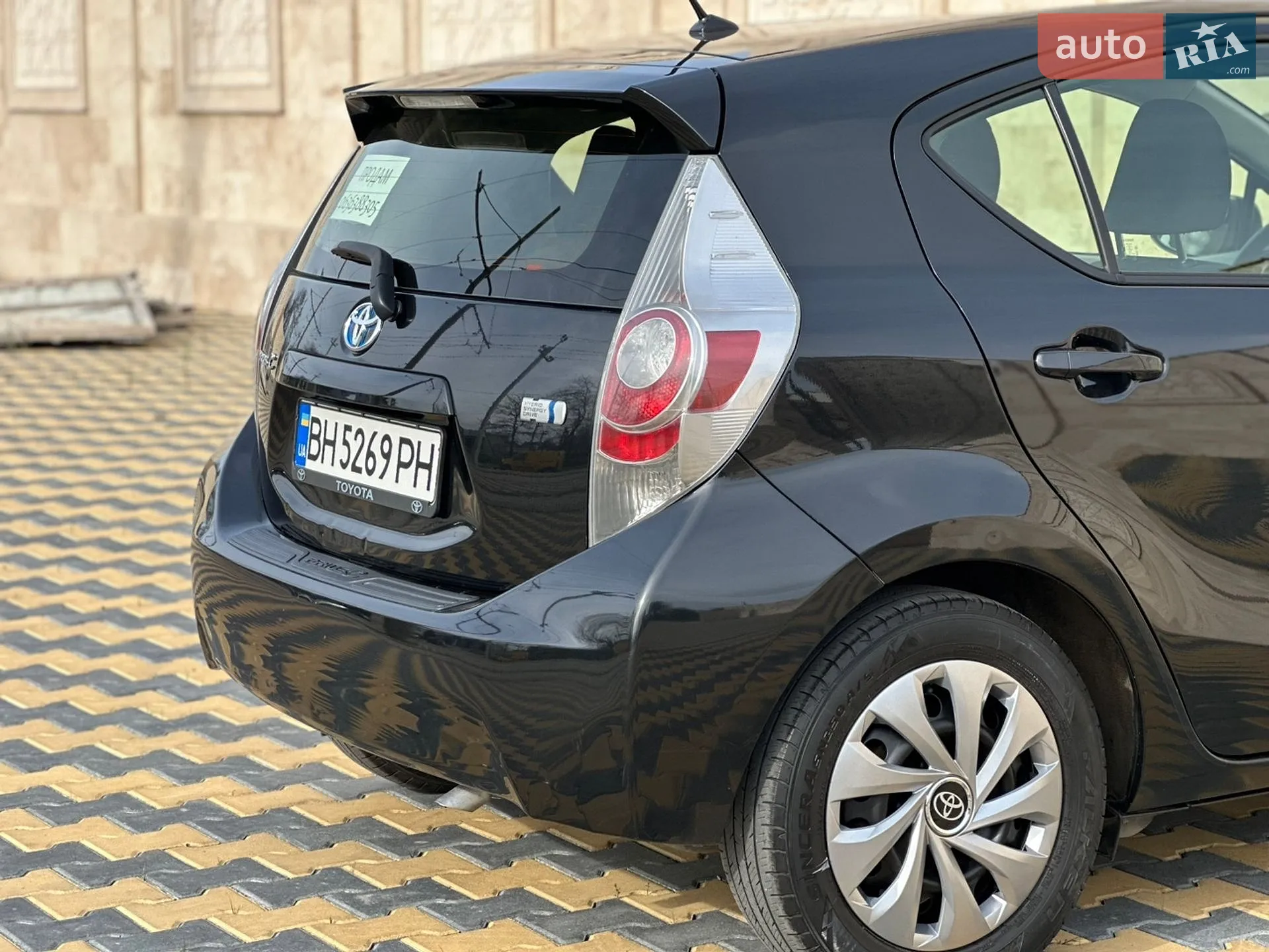 2014 Toyota Prius - мініатюра 25