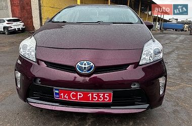 Хэтчбек Toyota Prius 2013 в Немирове