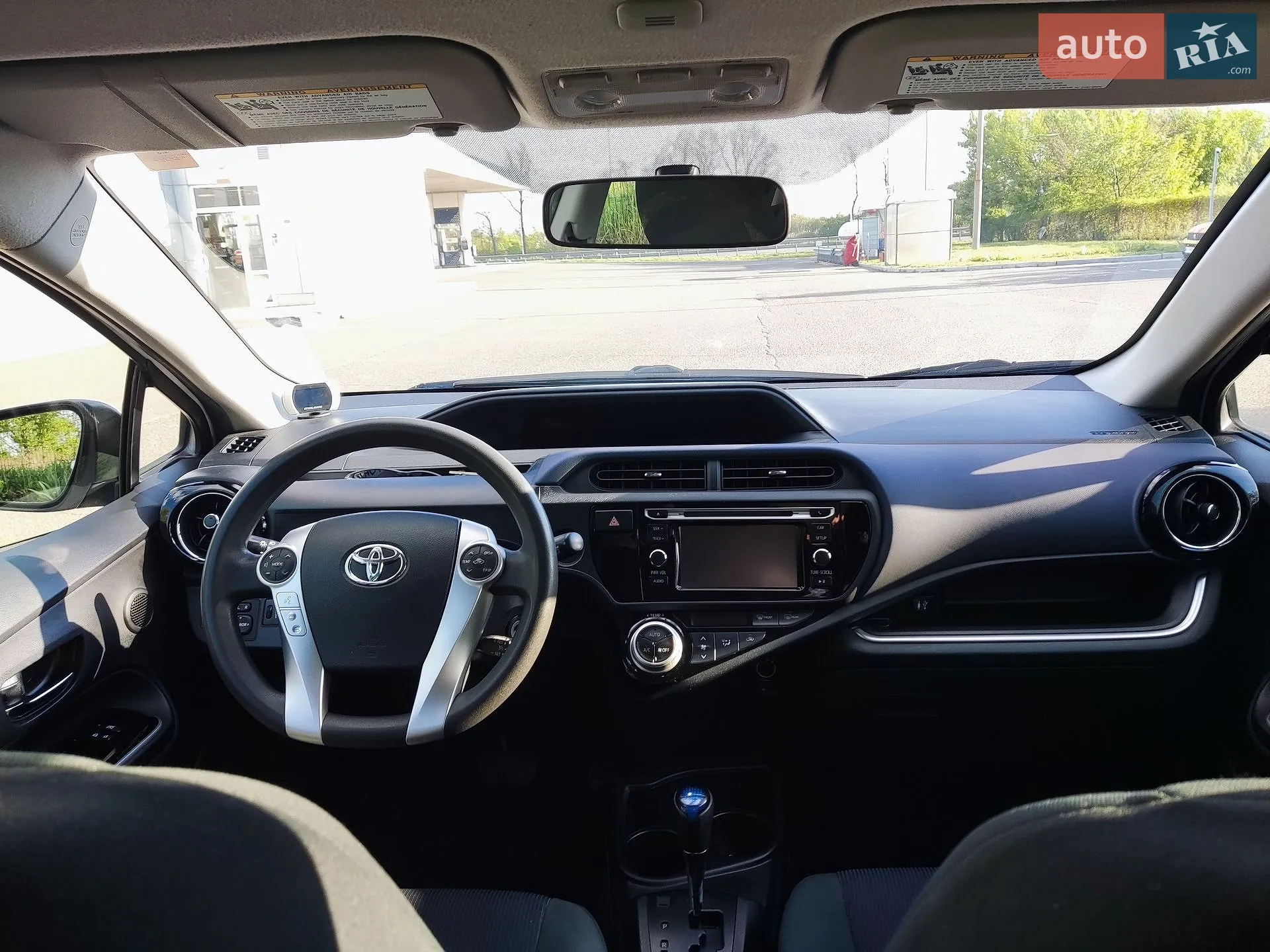 2016 Toyota Prius c - мініатюра 5