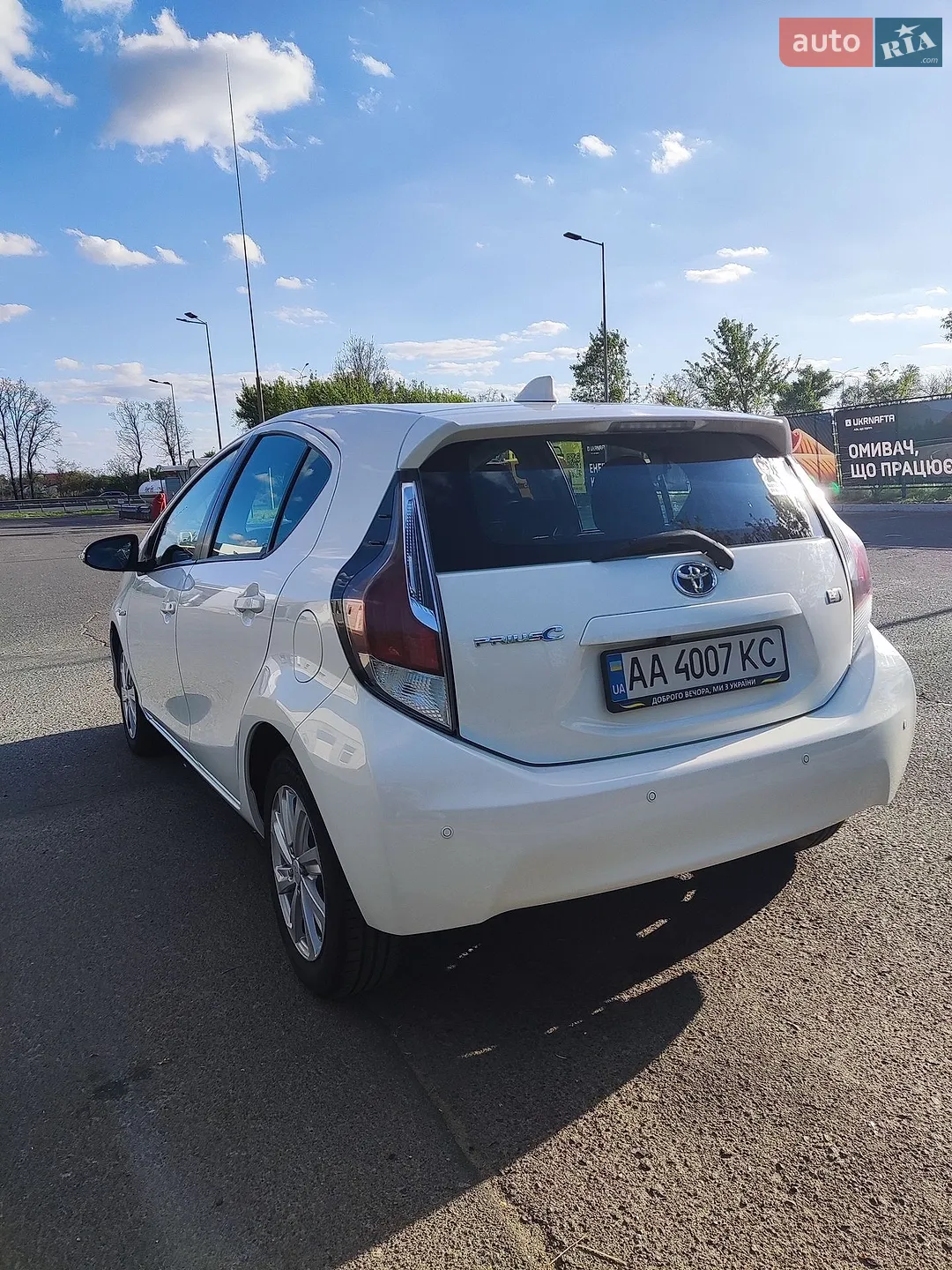 2016 Toyota Prius c - мініатюра 10