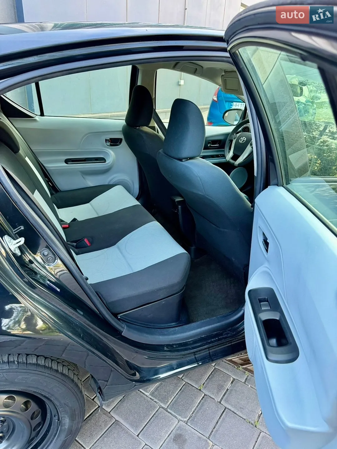 2013 Toyota Prius - мініатюра 11