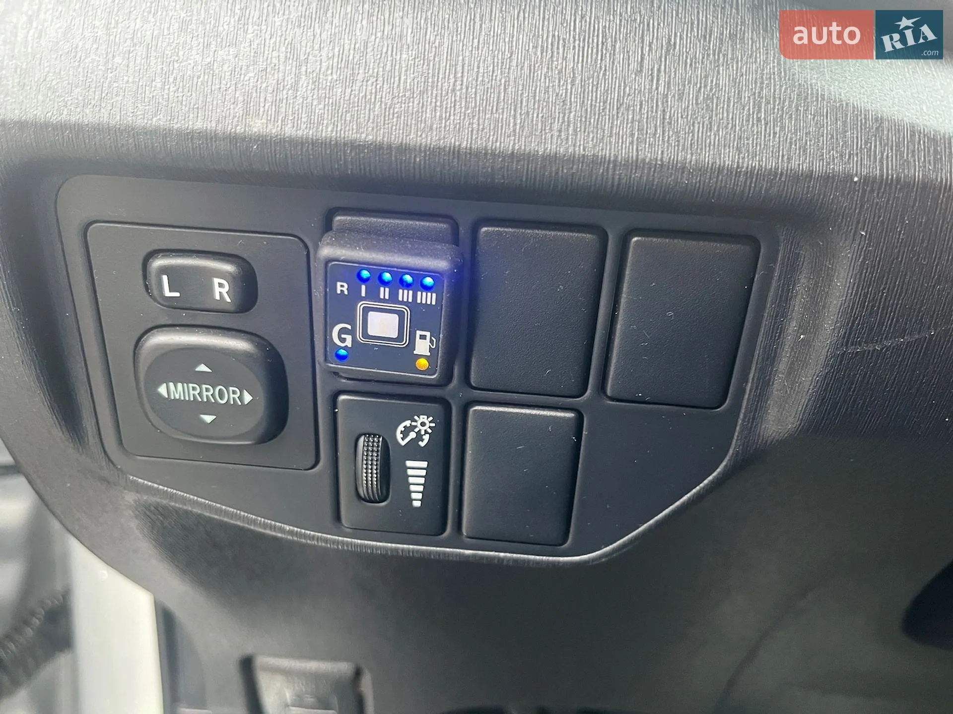 2012 Toyota Prius - мініатюра 13