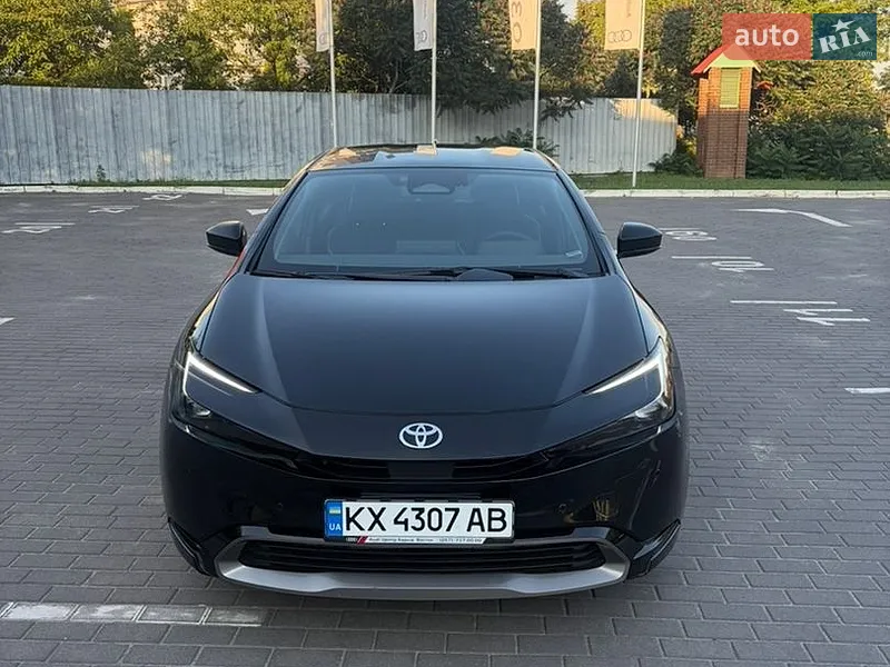 Toyota Prius 2025