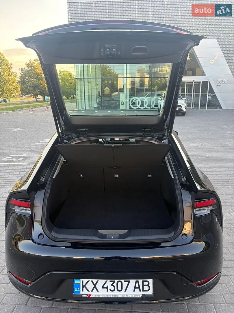 2025 Toyota Prius - мініатюра 11